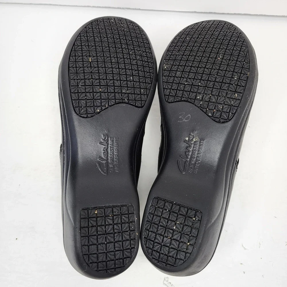 Clarks Slip Resistant Loafers Women 8.5 Black Leather Wedge Work Shoes 26142720